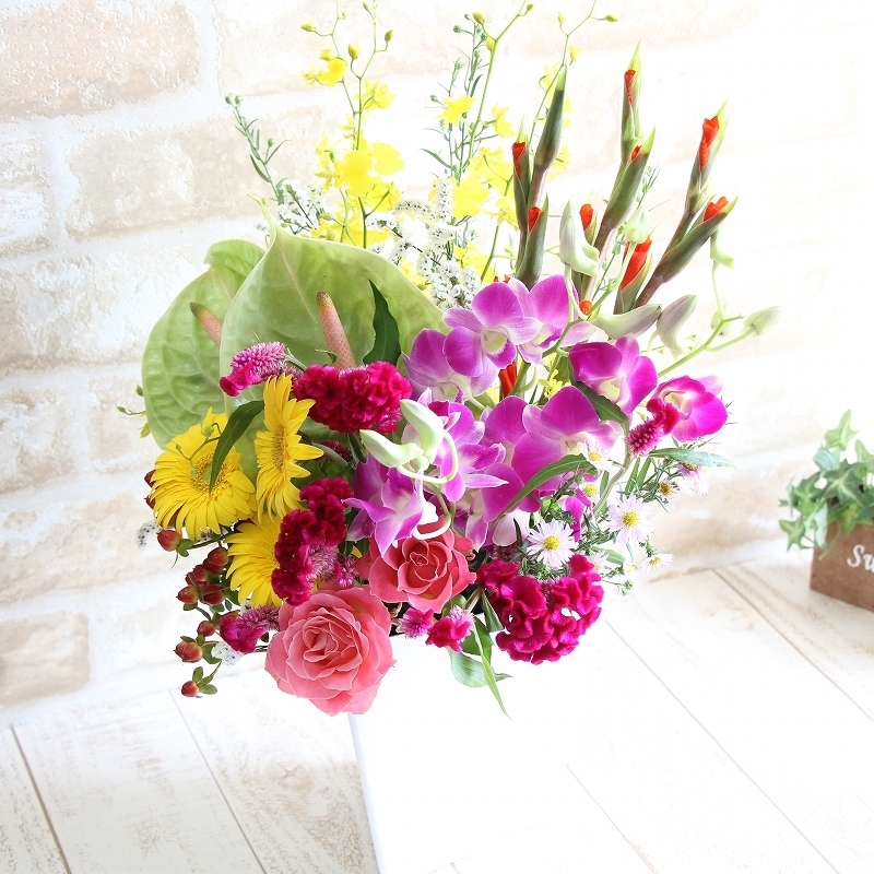 Trial トリア トライアングルアレンジメント 宮崎の花ギフト通販 フラワーショップコスモス Trial トリア トライアングルアレンジメント 宮崎の花ギフト通販 フラワーショップコスモス